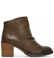 Botki na słupku Fly London brązowe 