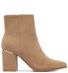 Botki na słupku DeeZee beżowe 