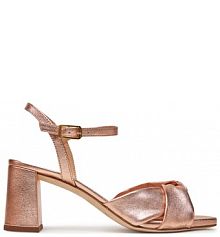 Sandały na słupku Unisa różowe 