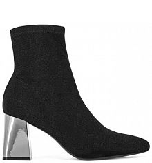 Botki na słupku DeeZee czarne 