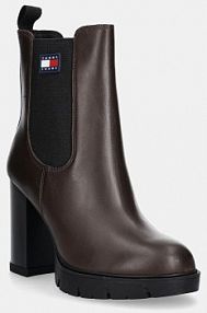 Botki na słupku Tommy Jeans  brązowe EN0EN02831