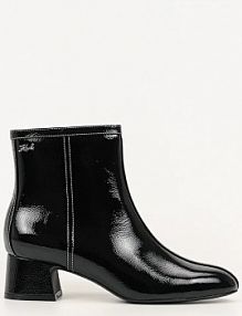 Botki na słupku Karl Lagerfeld  czarne KL30351.100