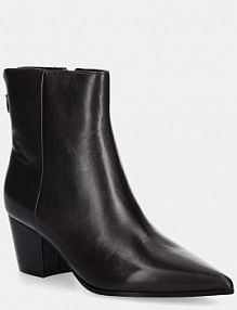 Botki na słupku Guess  brązowe FLFHAL.LEA10.BROWN