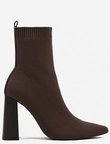 Brązowe Botki Vices na Geometrycznym Słupku ze Skarpetową Cholewką Falunelle