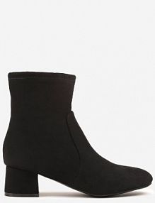 Czarne Botki Vices na Słupku Ozdobione Przeszyciem Ariske