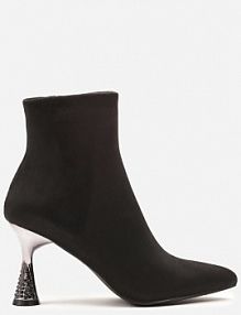 Czarne Botki Vices z Noskiem w Szpic na Klepsydrowym Obcasie Cinella
