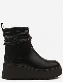 Czarne Botki na Koturnie Zdobione Marszczeniem przy Cholewce Tulariel Renee