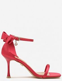 Czerwone Sandały Vices na Szpilce Ozdobione Kokardą Sarazelle