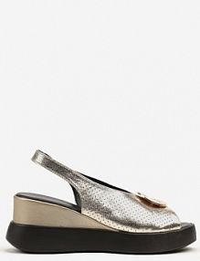 Złote Ażurowe Sandały na Koturnie Ozdobione Aplikacją Atavia vices