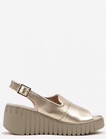 Złote Sandały na Tłoczonym Koturnie Vices Reaveline