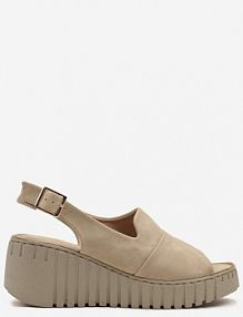 Ciemnobeżowe Sandały na Tłoczonym Koturnie Vices Reaveline