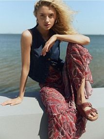 Klapki z owczej skóry Reserved bordowe damskie 008FF-83X