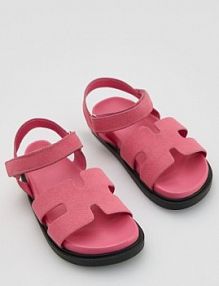 Sandały z imitacji zamszu Reserved intensywny/róż dziecięce 705DL-42X