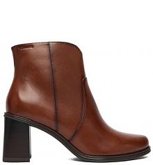 Botki na słupku Tamaris brązowe 