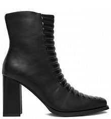 Botki na słupku DeeZee czarne 