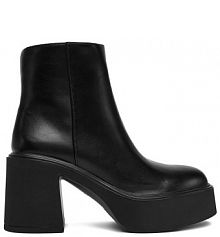 Botki na słupku DeeZee czarne 