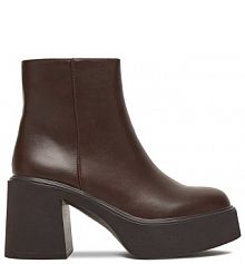 Botki na słupku DeeZee brązowe 