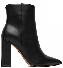 Botki na słupku Nine West czarne 