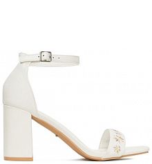 Sandały na słupku DeeZee białe 