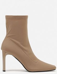 Ciemnobeżowe Elastyczne Botki na Słupkowym Obcasie ze Szpiczastym Noskiem Atise Renee