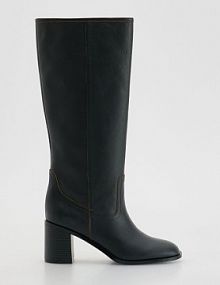 Skórzane kozaki na obcasie Reserved czarne damskie 799FE-99X