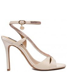 Sandały na szpilce Nine West kremowe 