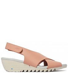 Sandały na koturnie Fly London różowe 