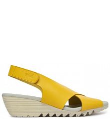 Sandały na koturnie Fly London żółte 