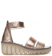 Sandały na koturnie Fly London złote 