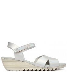 Sandały na koturnie Fly London srebrne 