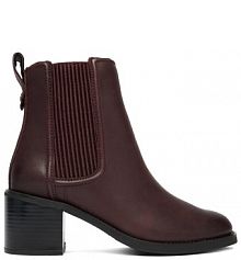 Botki na słupku Clarks bordowy 